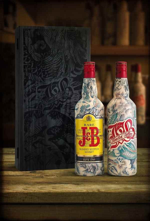 J&B edición especial tattoos
